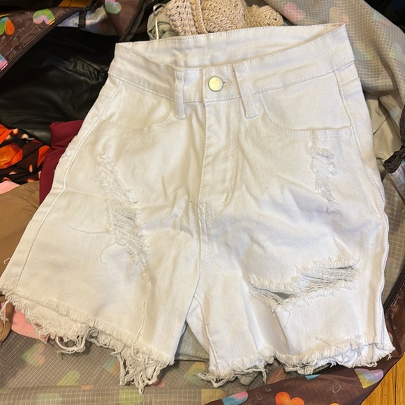 White denim shorts - Picture 1 of 4